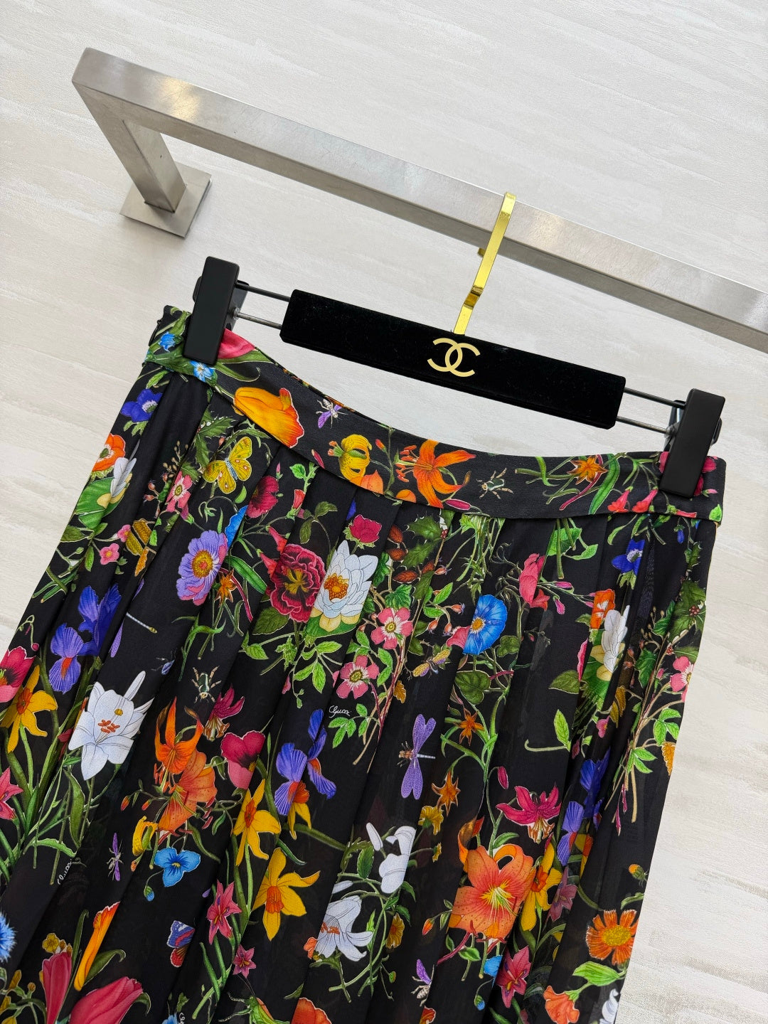 GUCCI 26S PLEATED MIDI SKIRT 397