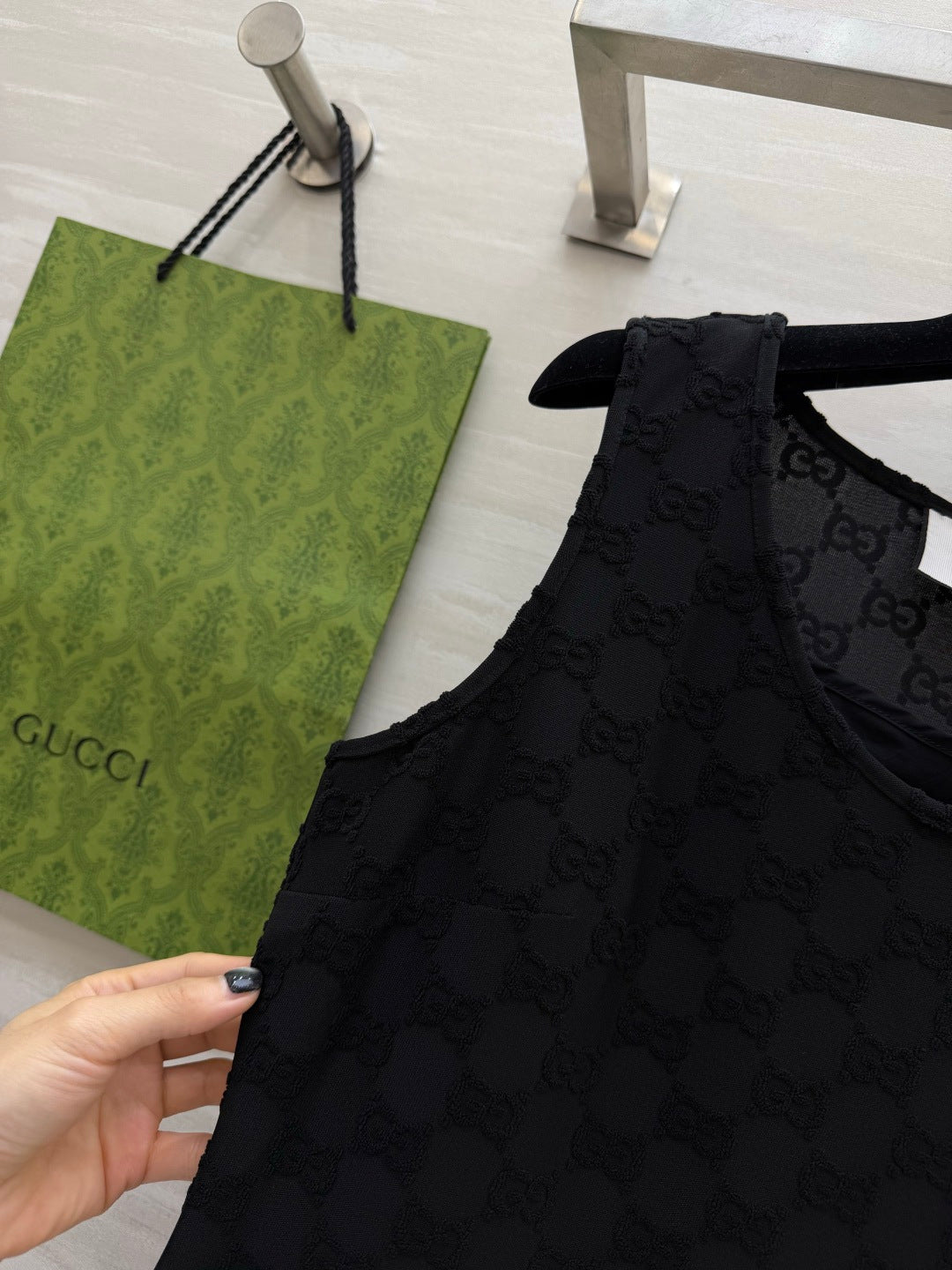 GUCCI 26S SLEEVELESS BLACK DRESS 396