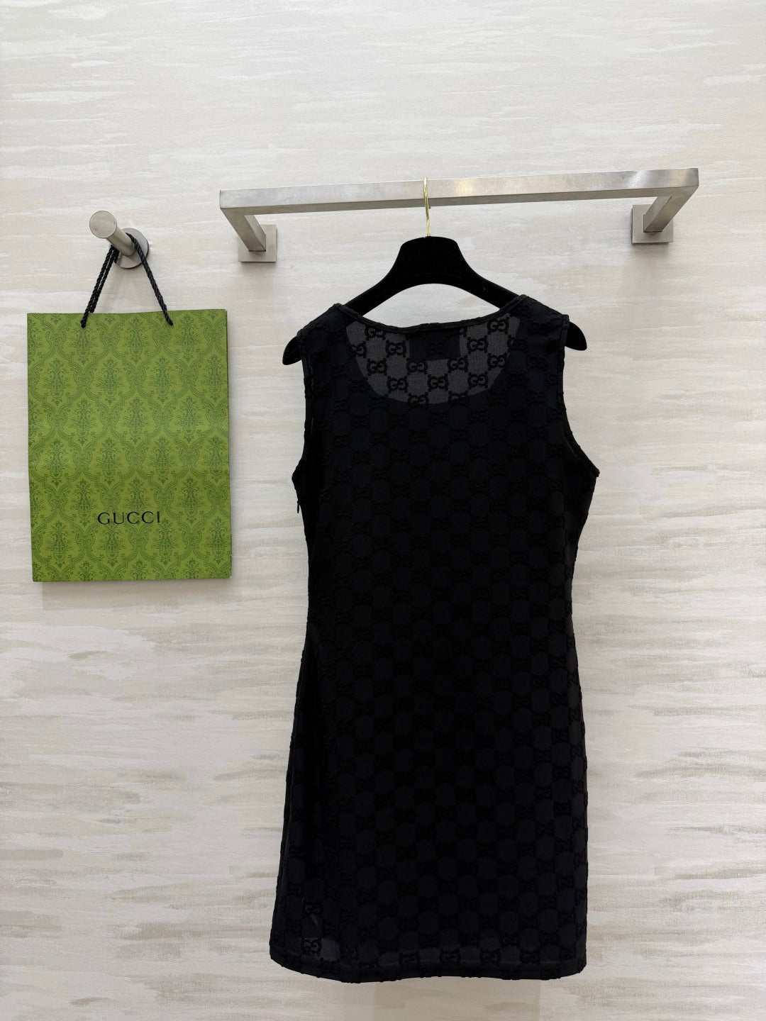 GUCCI 26S SLEEVELESS BLACK DRESS 396
