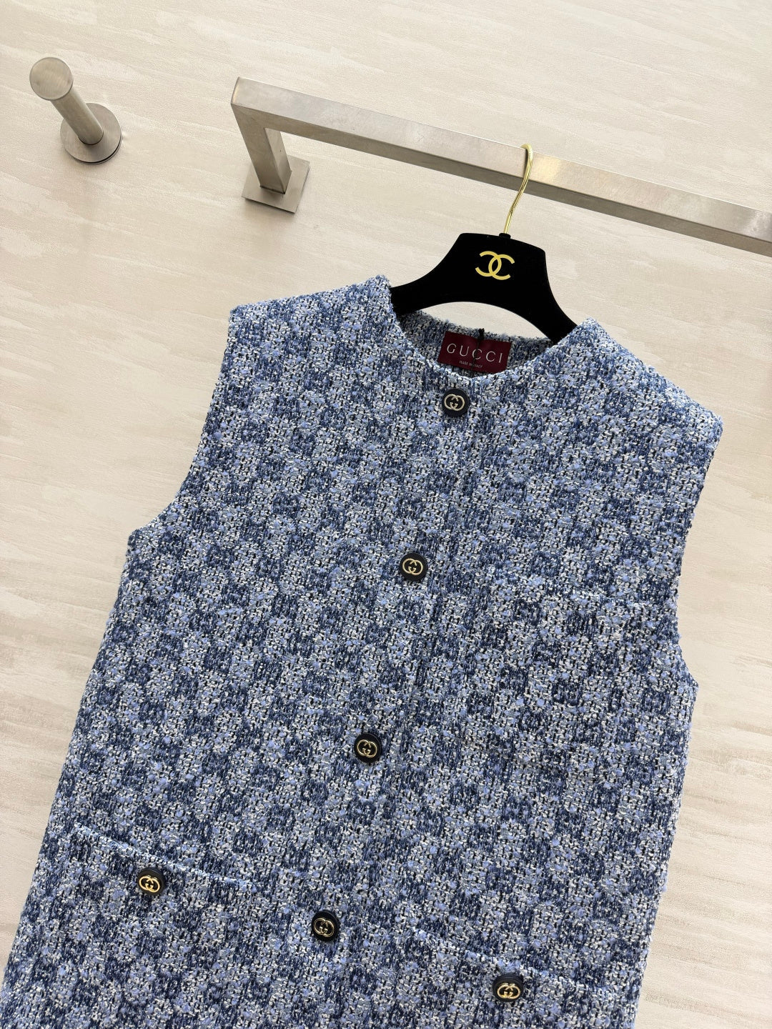 GUCCI 26S SLEEVELESS TWEED VEST 428