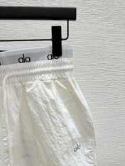 ALO STRAIGHT-LEG PANTS STYLE 84