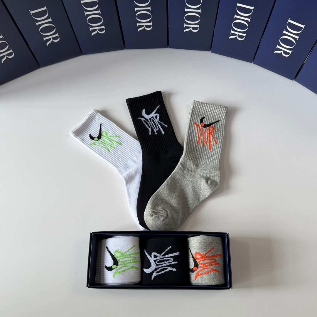 DIOR 26S CREW SOCKS 370244 (1 BOX)