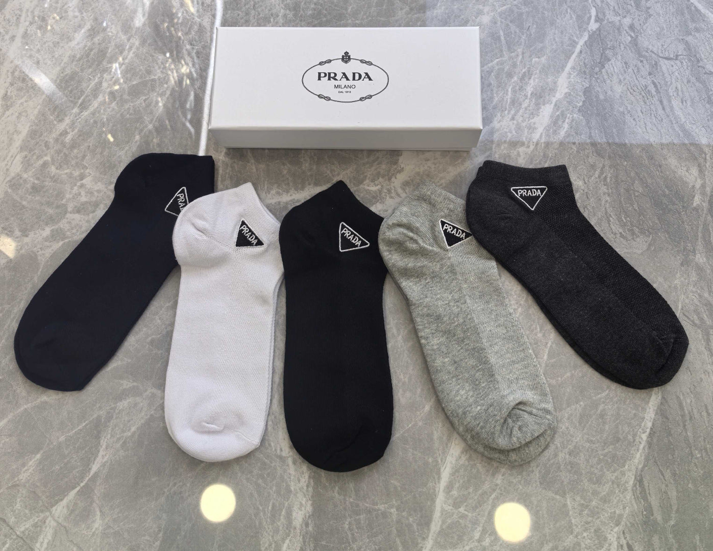 PRADA 26S ANKLE SOCKS 417731 (1 BOX)