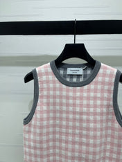 THOM 26S SLEEVELESS SWEATER STYLE 126