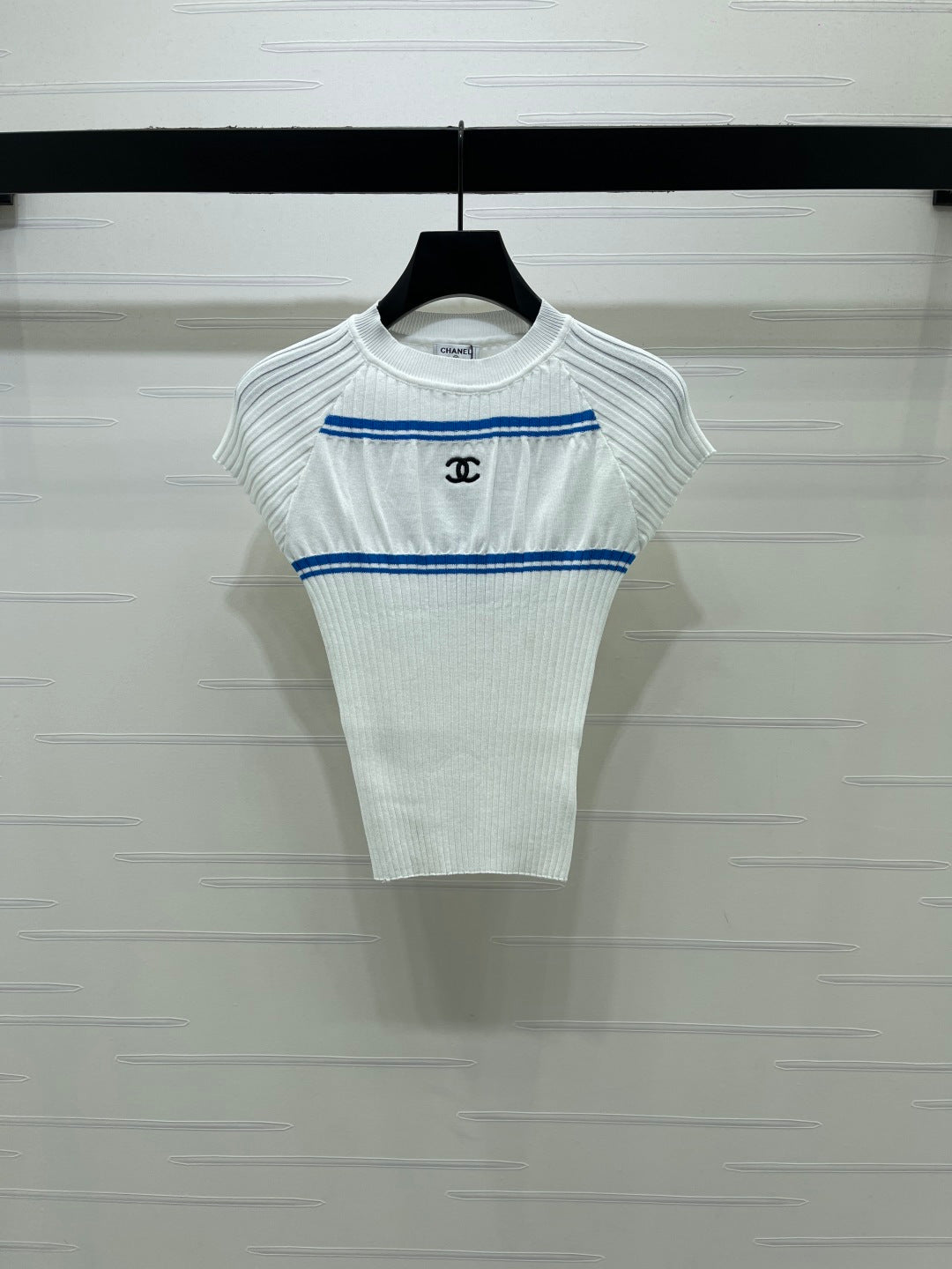 CHANEL 26S SHORT-SLEEVE KNIT TOP 1340