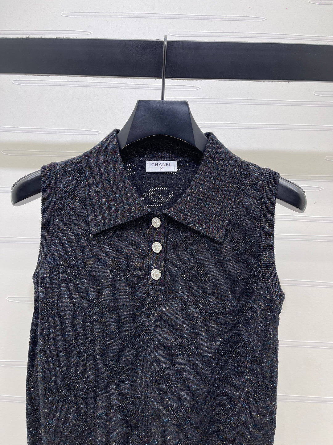 CHANEL 26S SLEEVELESS KNIT POLO TOP 1338