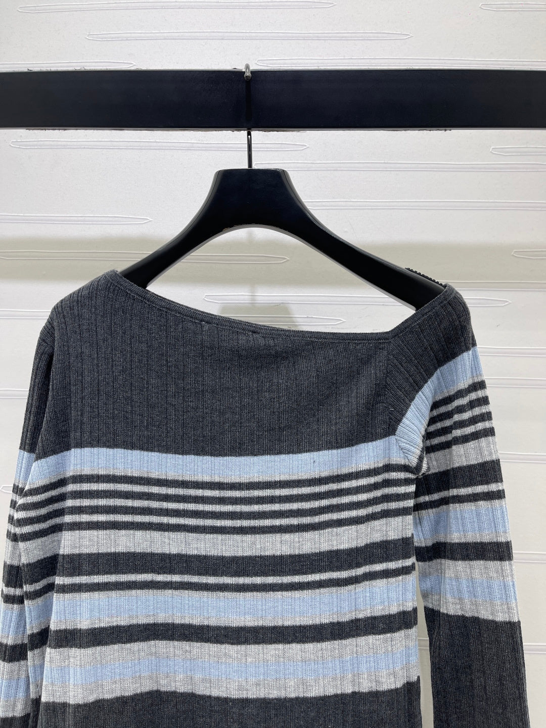 YSL 26S LONG-SLEEVE KNIT TOP 512