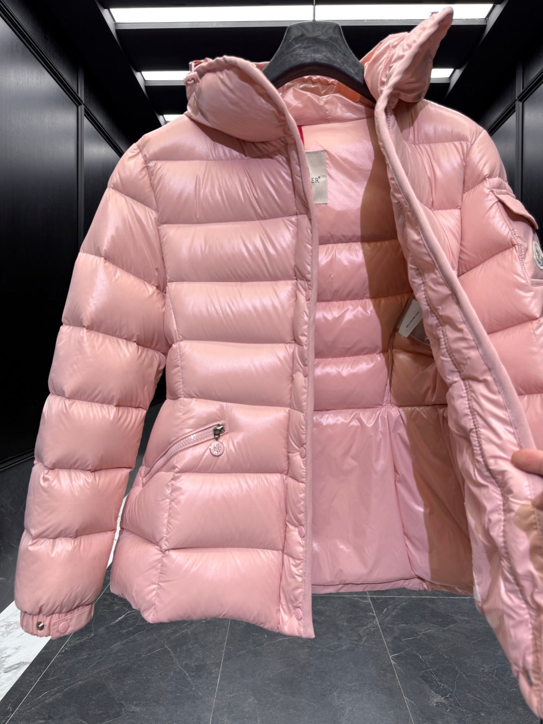 MONCLER 25S JACKET IN PINK 015