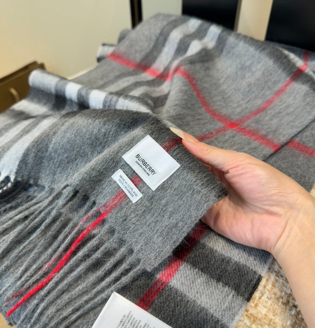 BURBERRY 26S SCARF 180CM IN CASHMERE 184996