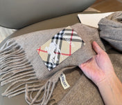BURBERRY 26S SCARF 180CM IN CASHMERE 190148