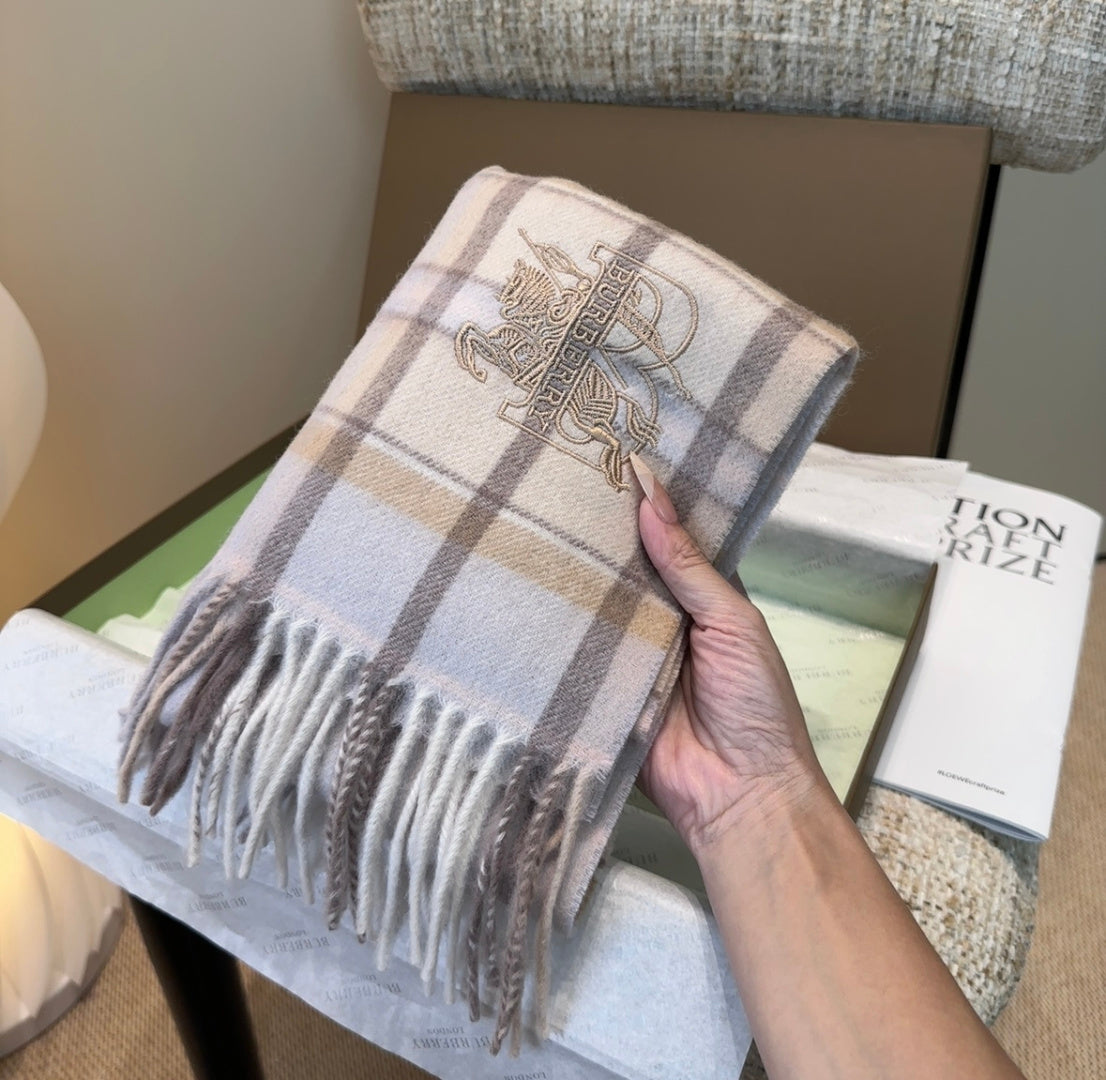BURBERRY 26S SCARF 180CM IN CASHMERE 207637