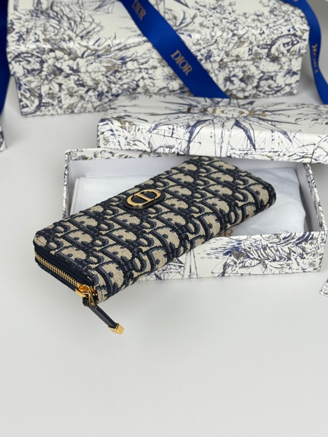 DIOR 25S LONG ZIPPER WALLET 19 IN BLUE OBLIQUE JACQUARD CANVAS