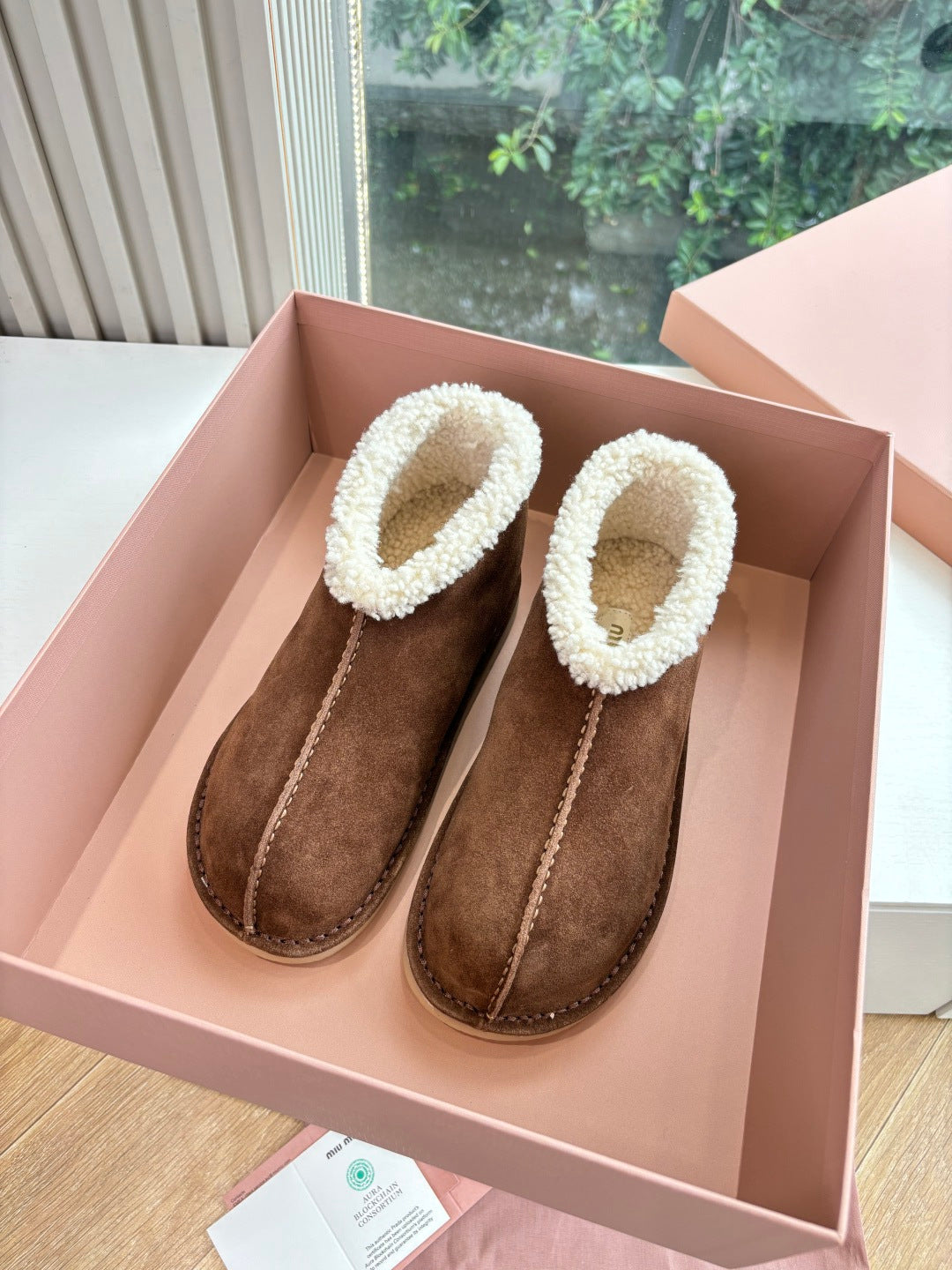 MIUMIU 26S ANKLE BOOTS IN BROWN SUEDE AND SHEARLING