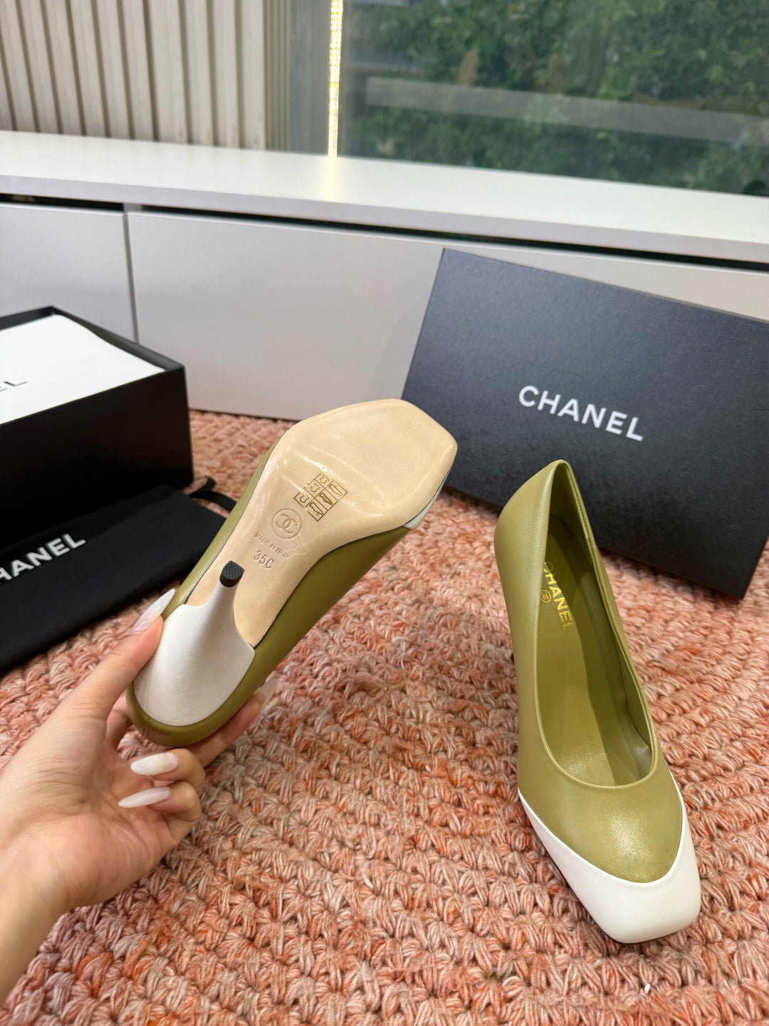 CHANEL 26S SQUARE TOE HIGH HEELS IN OLIVE GREEN LAMBSKIN WITH WHITE TOE