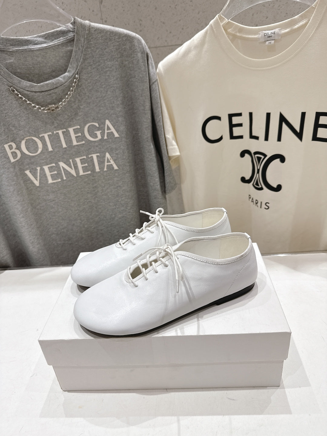 THE ROW 26S MINIMAL LACE-UP SHOES IN WHITE CALFSKIN