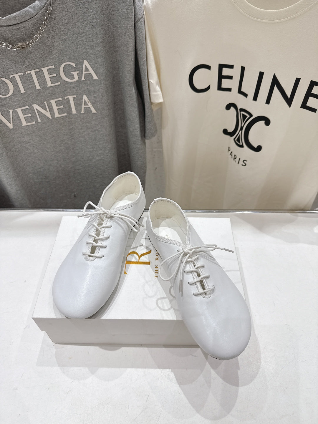 THE ROW 26S MINIMAL LACE-UP SHOES IN WHITE CALFSKIN