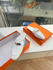 HM 26S DESTIN MULES IN WHITE CROCODILE-EFFECT LEATHER