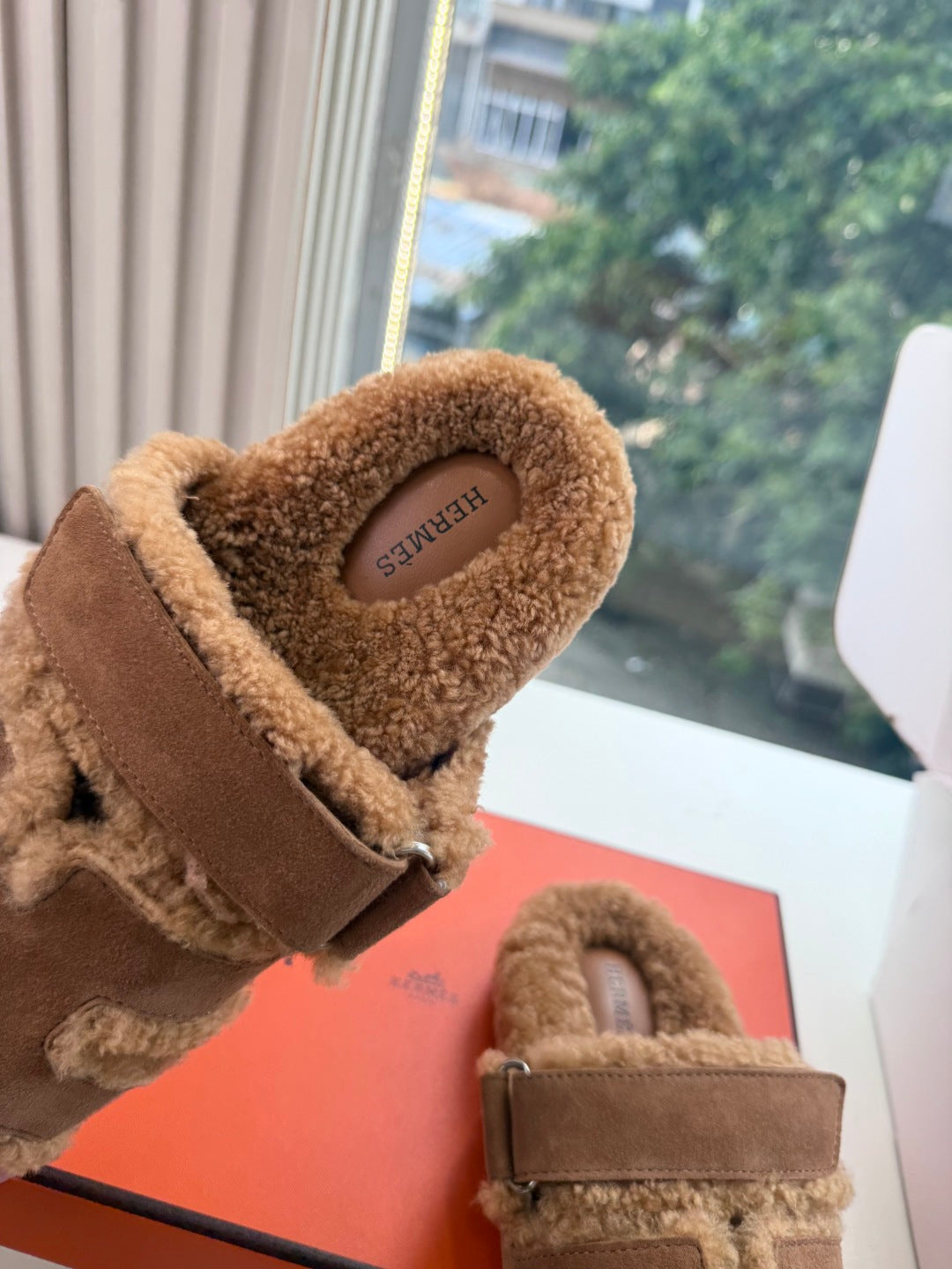 HM 26S SANDAL IN BROWN WOOL AND SUEDE