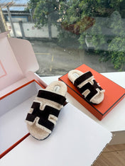 HM 26S SANDAL IN BEIGE WOOL AND BLACK SUEDE