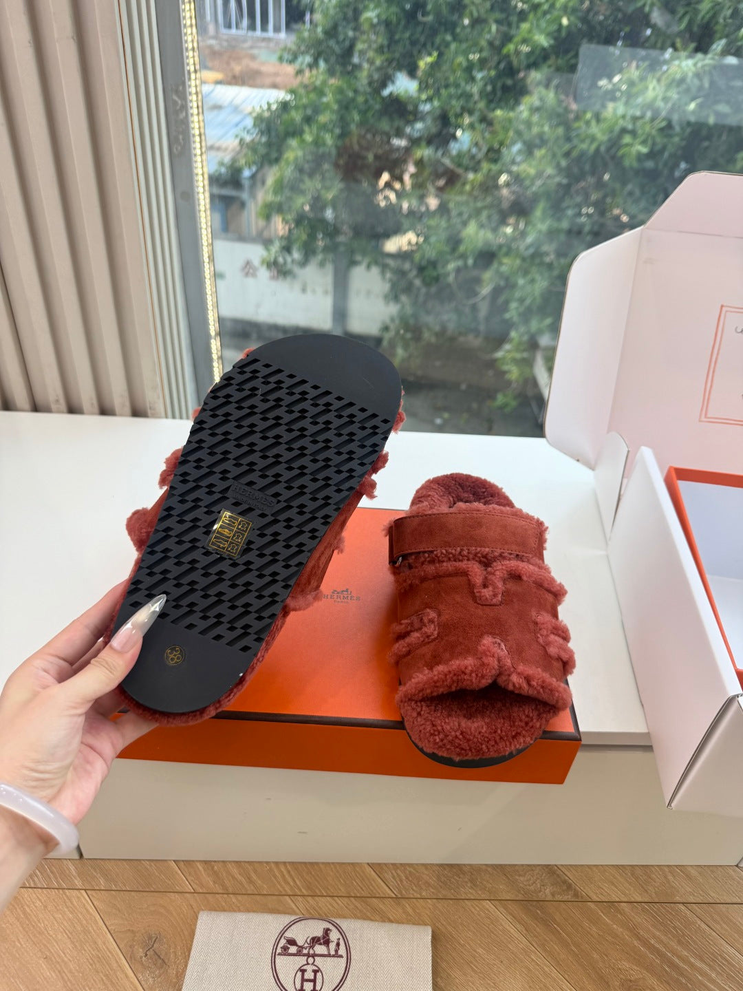 HM 26S SANDAL IN RUST BROWN WOOL AND SUEDE