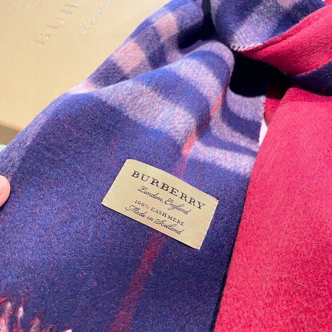 BURBERRY 26S SCARF 200CM IN CASHMERE 163836