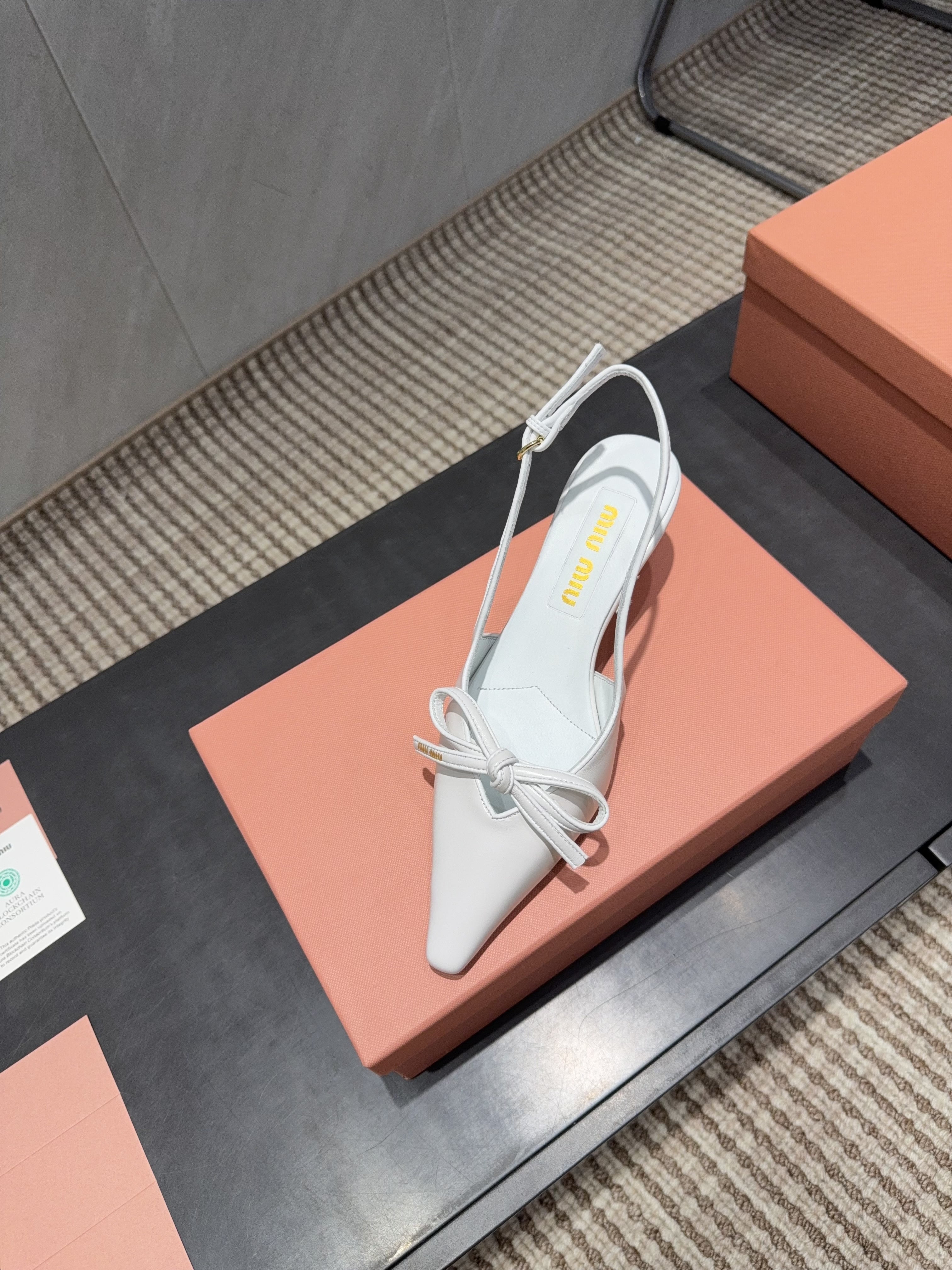 MIUMIU 26S SLINGBACK 55MM IN WHITE CALFSKIN WITH BOW