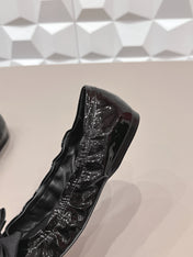 PRADA 26S ROUND TOE FLATS WITH BOW IN BLACK PATENT CALFSKIN