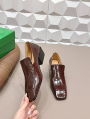 BOTTEGA VENETA 26S VENTURA LOAFERS 40 MM BROWN GLOSSY CALFSKIN