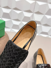 BOTTEGA VENETA 26S VENTURA LOAFERS 40 MM IN BLACK INTRECCIATO CALFSKIN