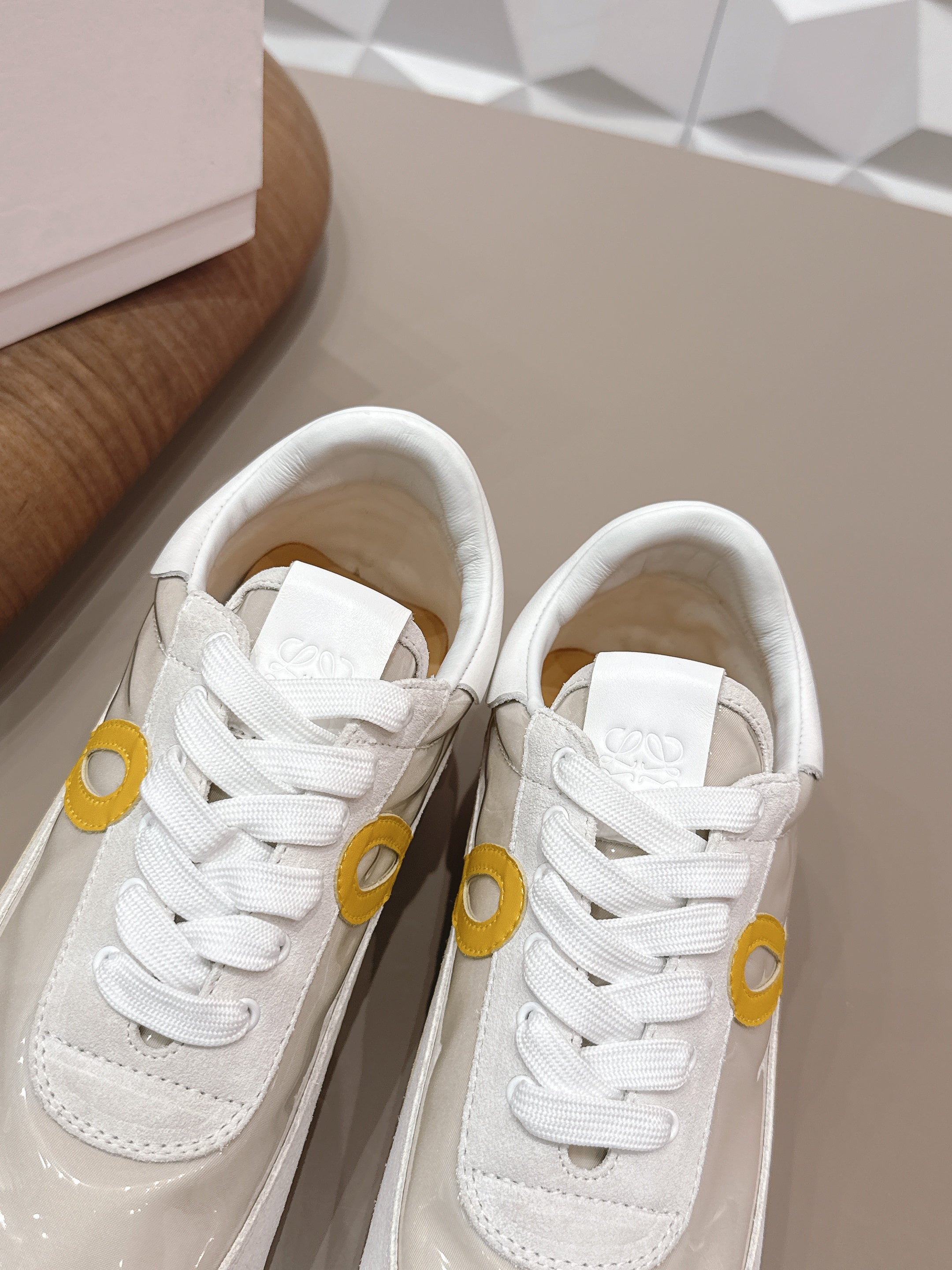 LOEWE 26S FLOW RUNNER SNEAKER IN WHITE YELLOW SUEDE AND CLEAR PLASTIC AND CALFSKIN