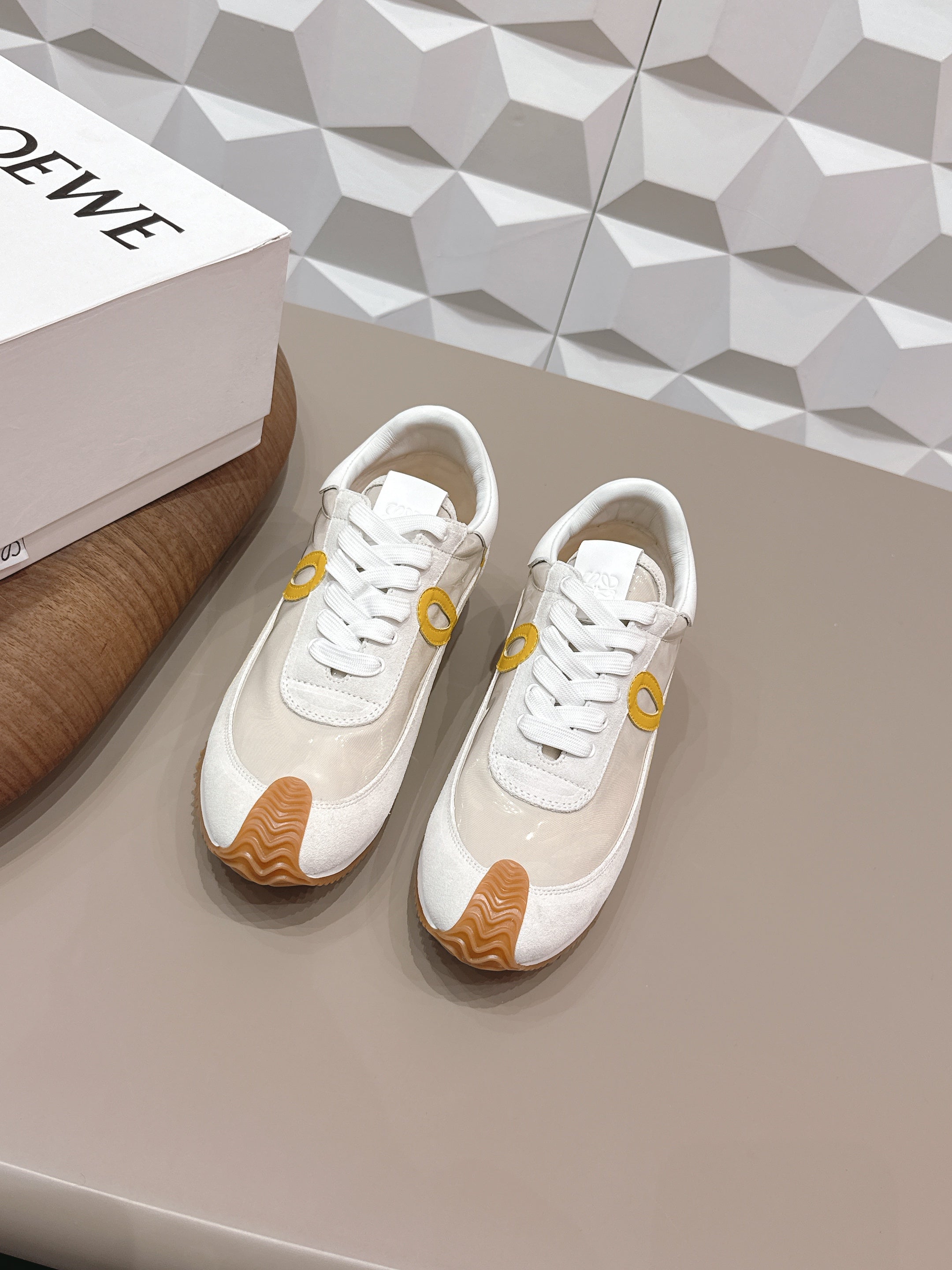 LOEWE 26S FLOW RUNNER SNEAKER IN WHITE YELLOW SUEDE AND CLEAR PLASTIC AND CALFSKIN