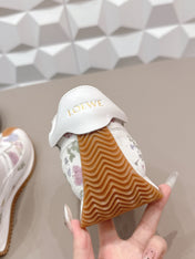 LOEWE 26S FLOW RUNNER SNEAKER IN WHITE FLORAL PATTERN SUEDE AND CALFSKIN