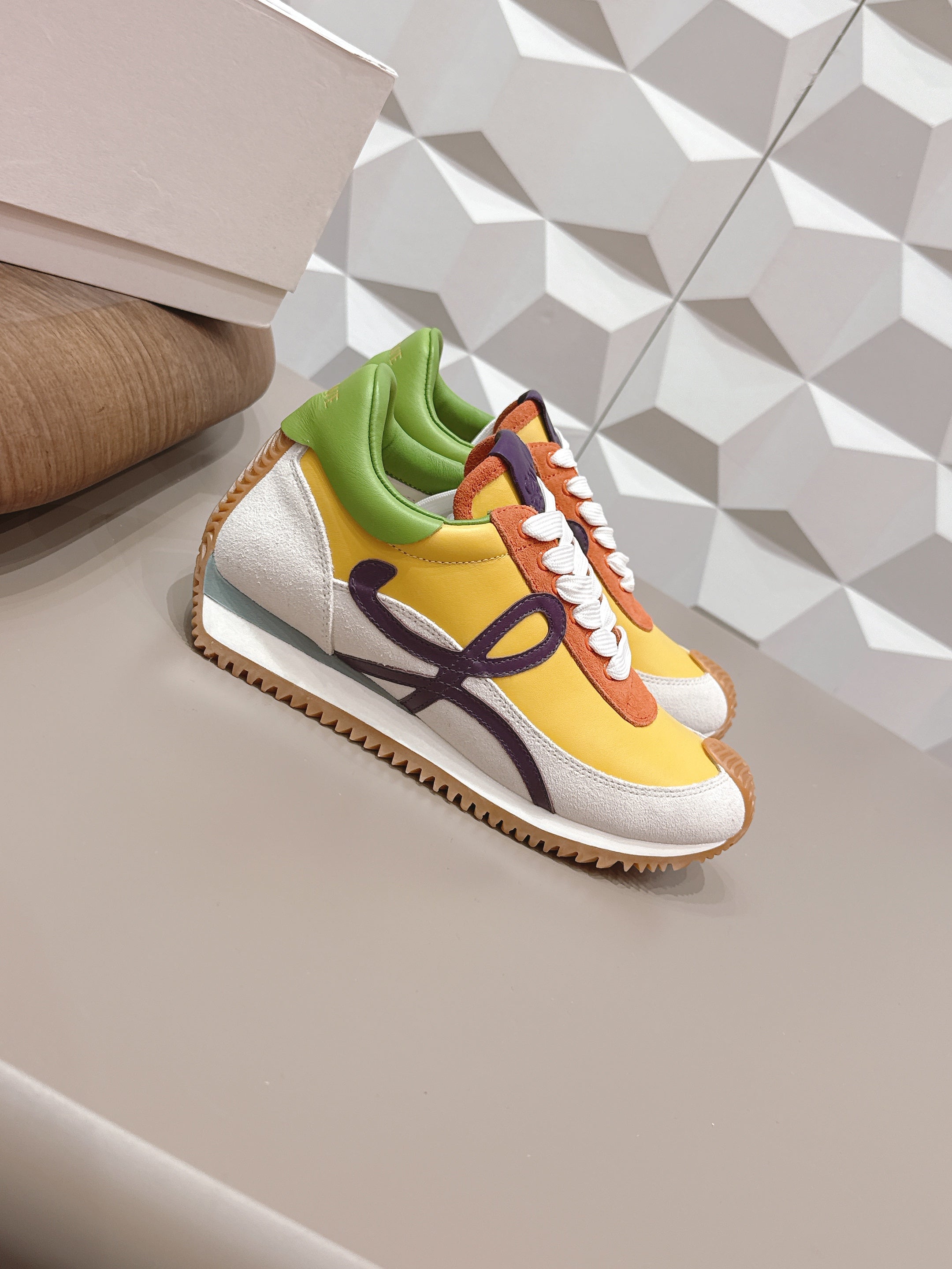 LOEWE 26S FLOW RUNNER SNEAKER IN MULTICOLOR CALFSKIN AND SUEDE STYLE 5