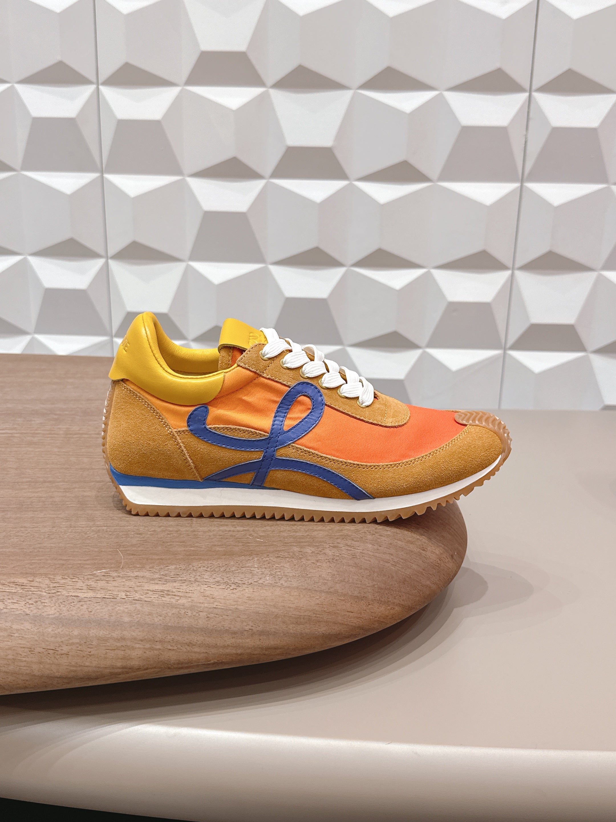 LOEWE 26S FLOW RUNNER SNEAKER IN CARAMEL BROWN SUEDE AND GOLDEN YELLOW CALFSKIN
