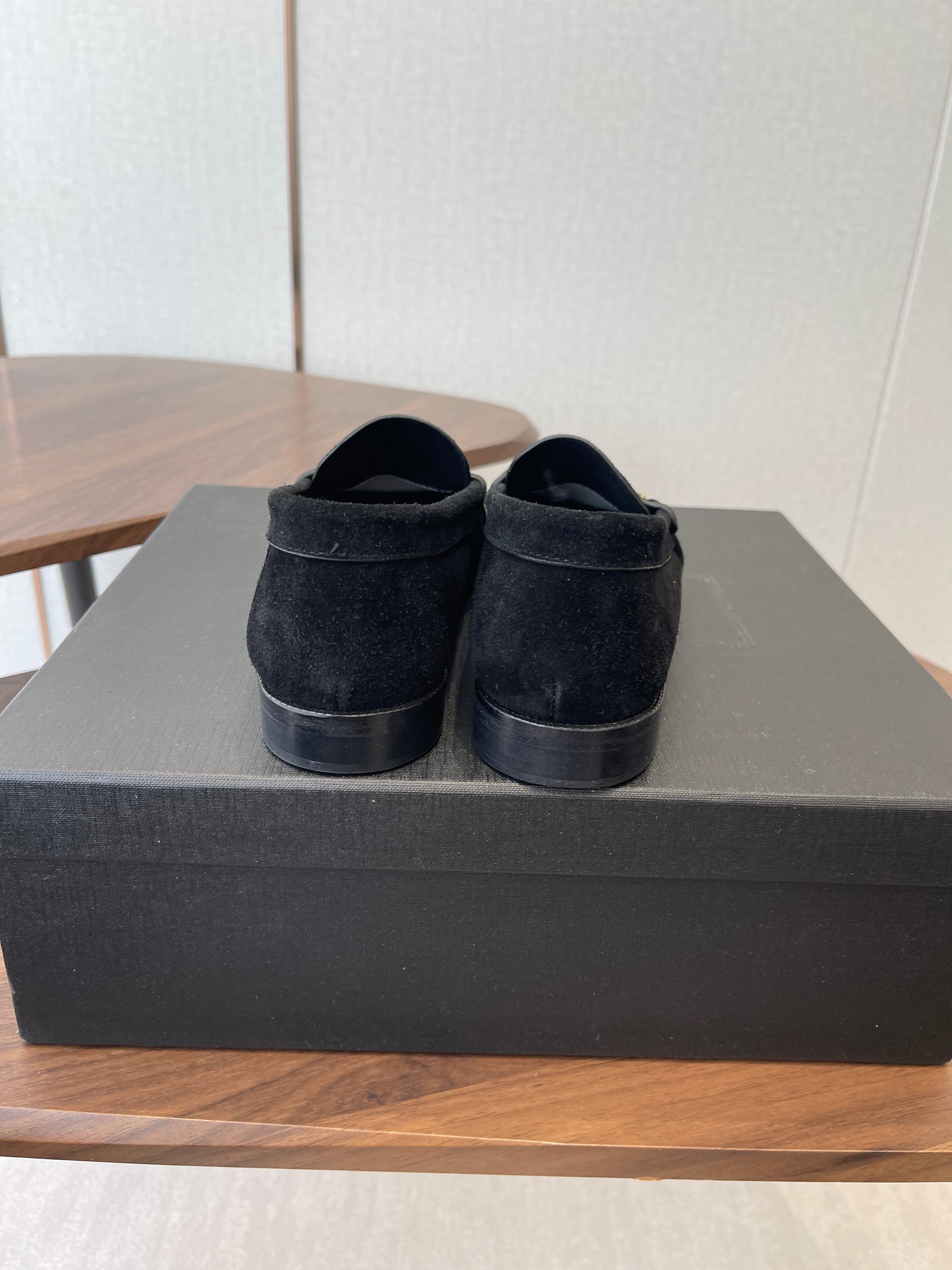 YSL 26S LOAFER IN BLACK SUEDE