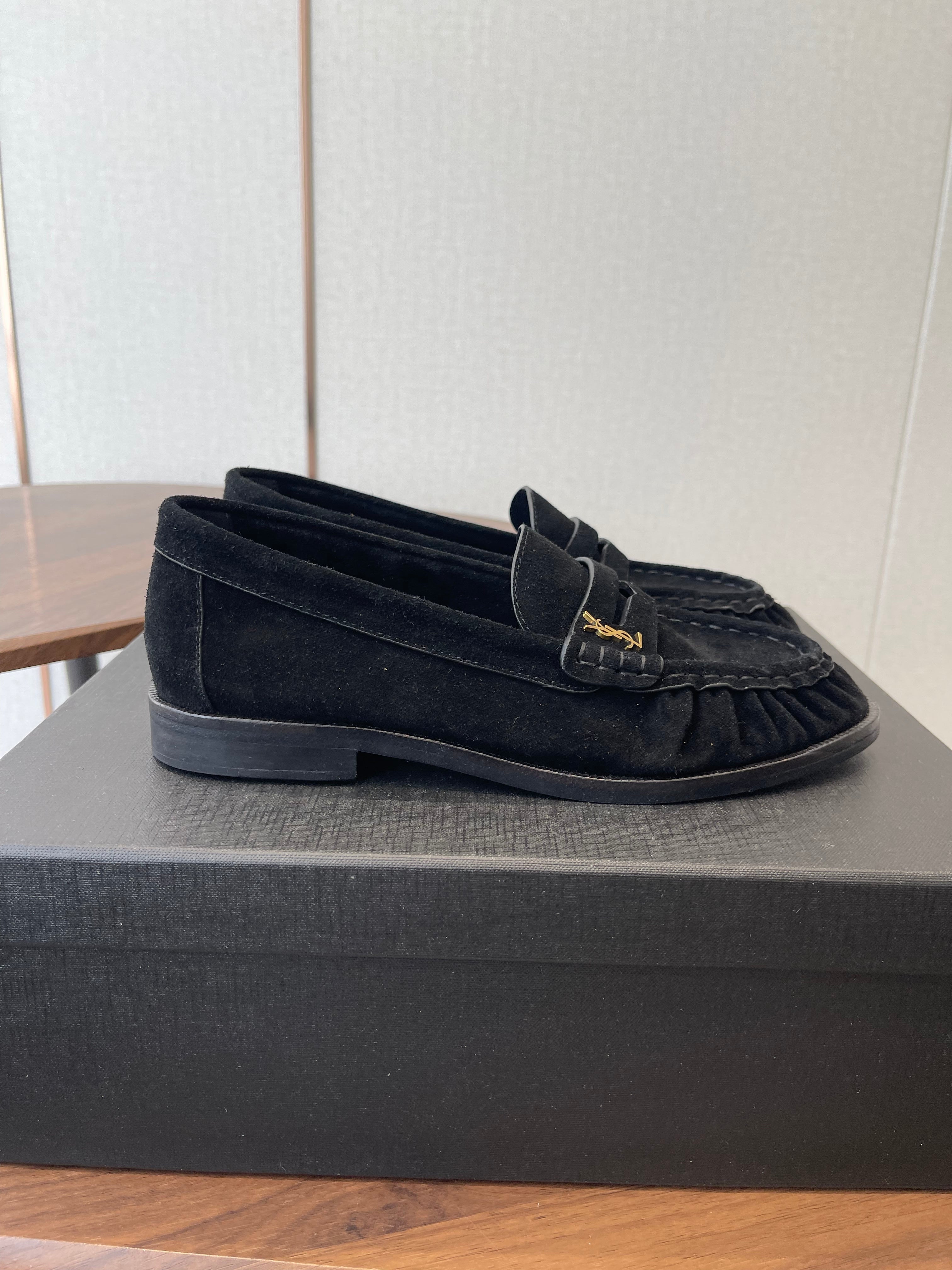 YSL 26S LOAFER IN BLACK SUEDE