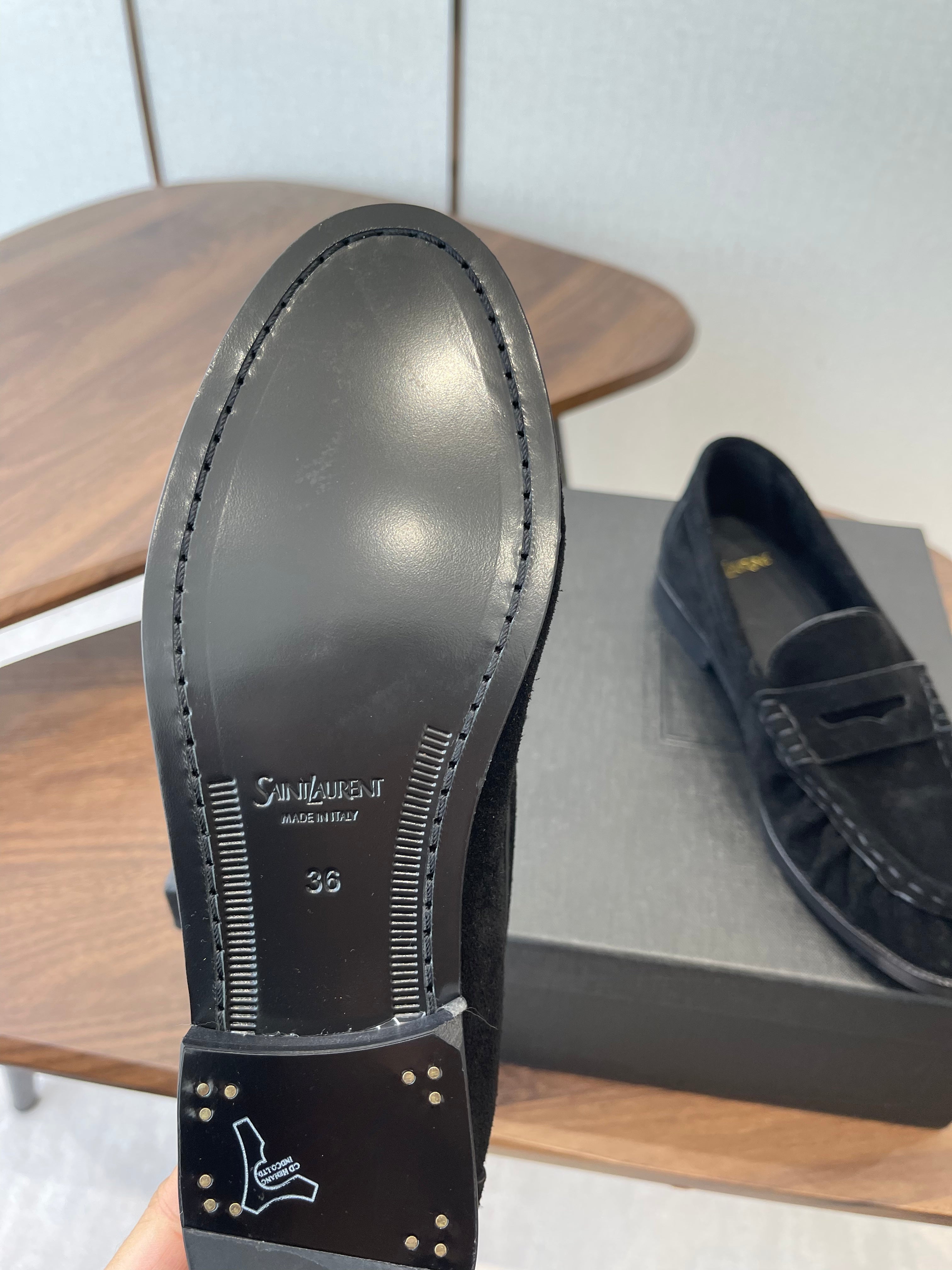 YSL 26S LOAFER IN BLACK SUEDE