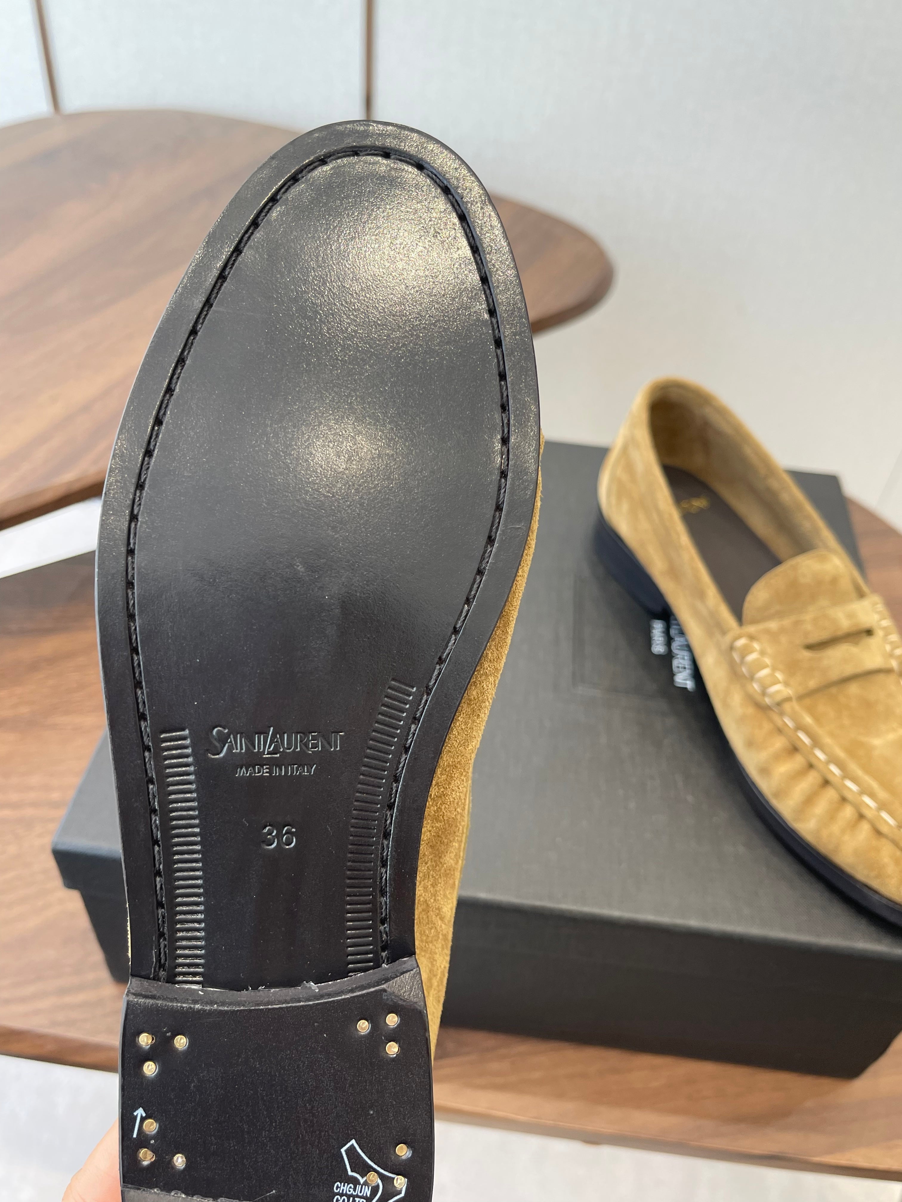 YSL 26S LOAFER IN LIGHT BROWN SUEDE