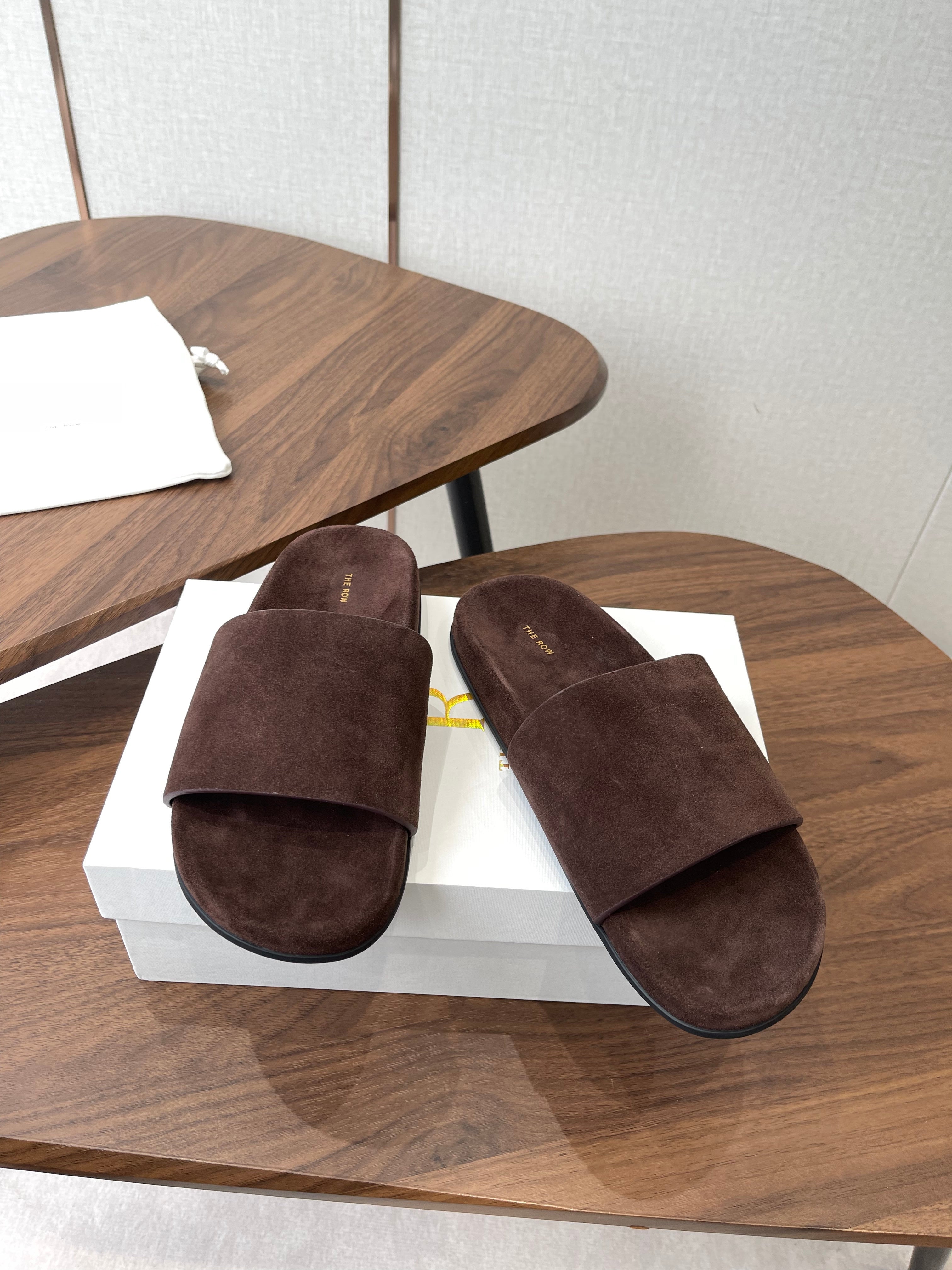 THE ROW 26S SLIDE SANDALS IN CHOCOLATE BROWN SUEDE