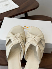 THE ROW 26S KNOT HEELED SLIDE SANDALS 35MM IN IVORY WHITE LAMBSKIN