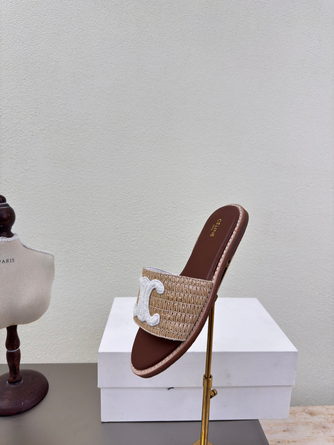 CELINE 25S LYMPIA MULE BEIGE RAFFIA WHITE WOOL LOGO