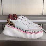 CHLOÉ 26S WEDGE SNEAKERS 70 MM IN WHITE CALFSKIN AND LEOPARD PRINT PONY HAIR