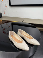 BOTTEGA VENETA 26S BALLET FLATS IN LIGHT BEIGE CALFSKIN