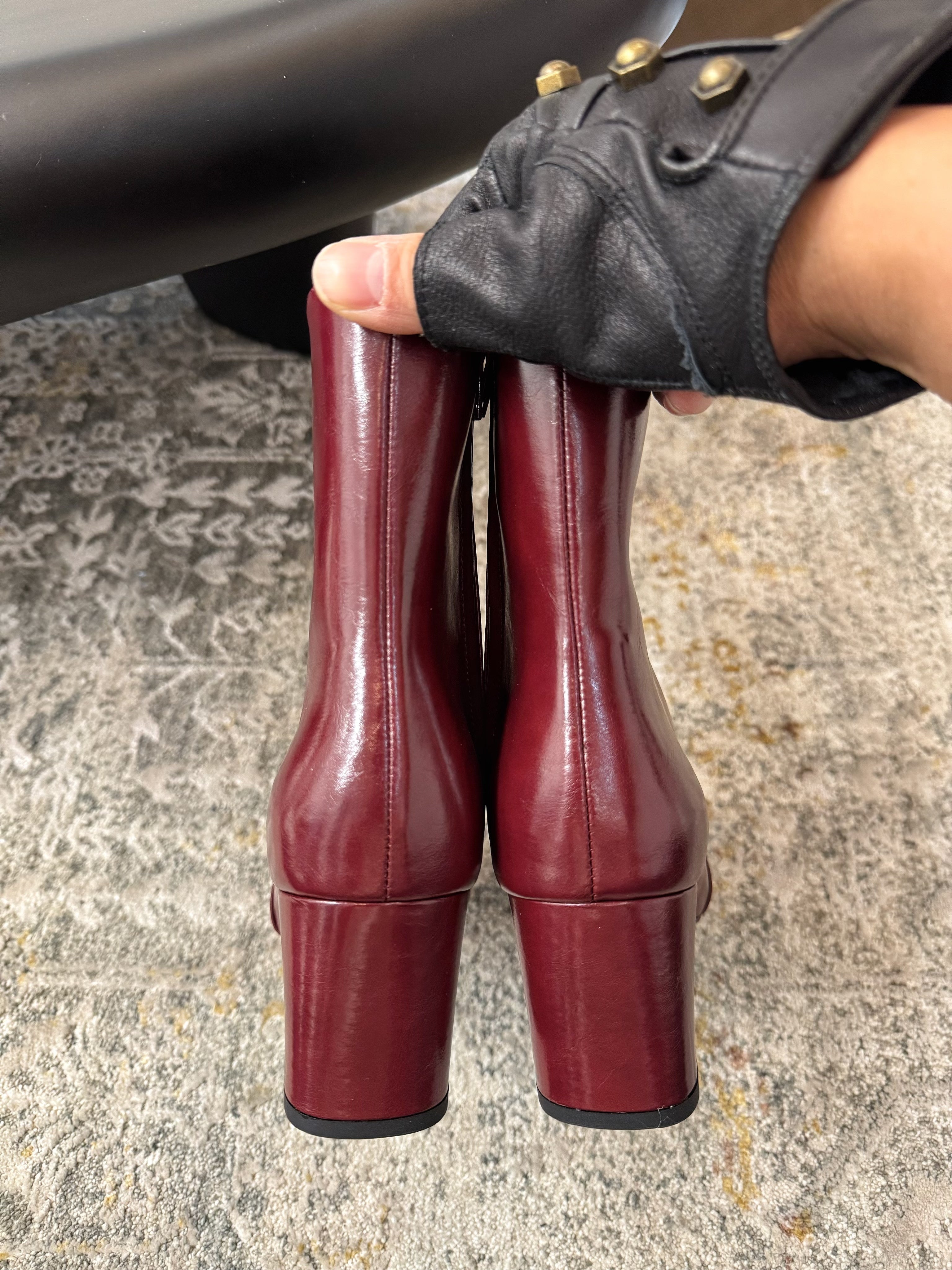 YSL 26S ANKLE BOOTS 70 MM IN DARK RED SHINY CALFSKIN