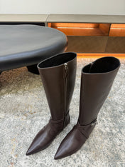 HM 26S FLAT KNEE-HIGH BOOTS IN DARK BROWN CALFSKIN