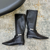 HM 26S FLAT KNEE-HIGH BOOTS IN BLACK CALFSKIN