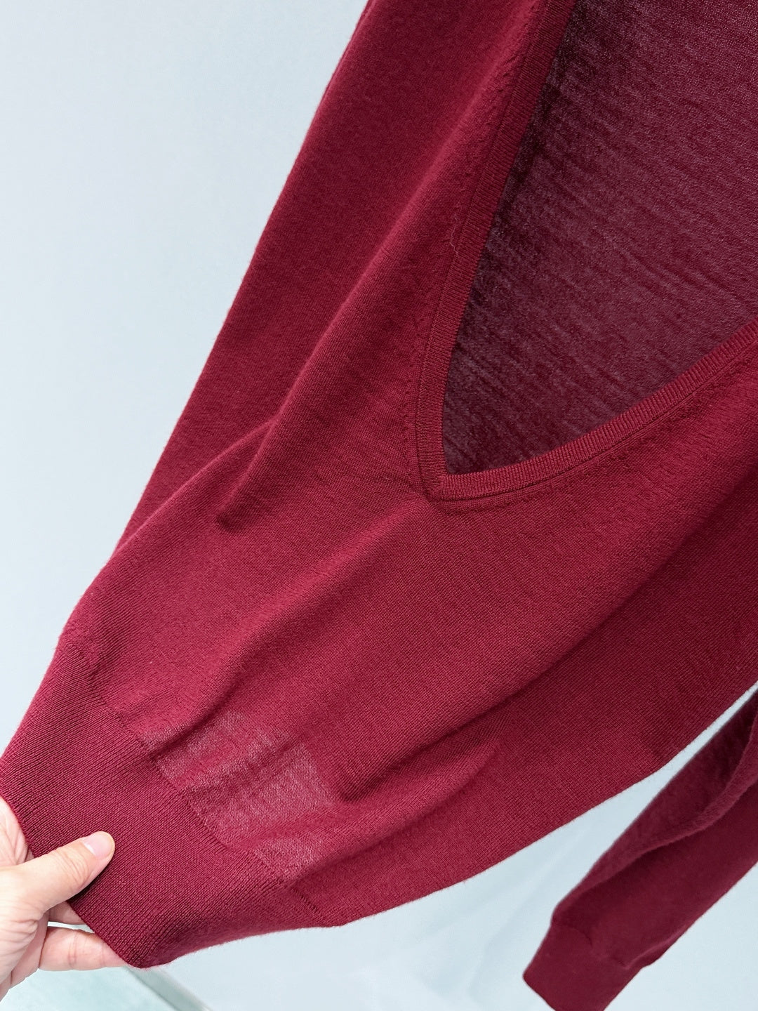 PRADA 26S V-NECK SWEATER 815