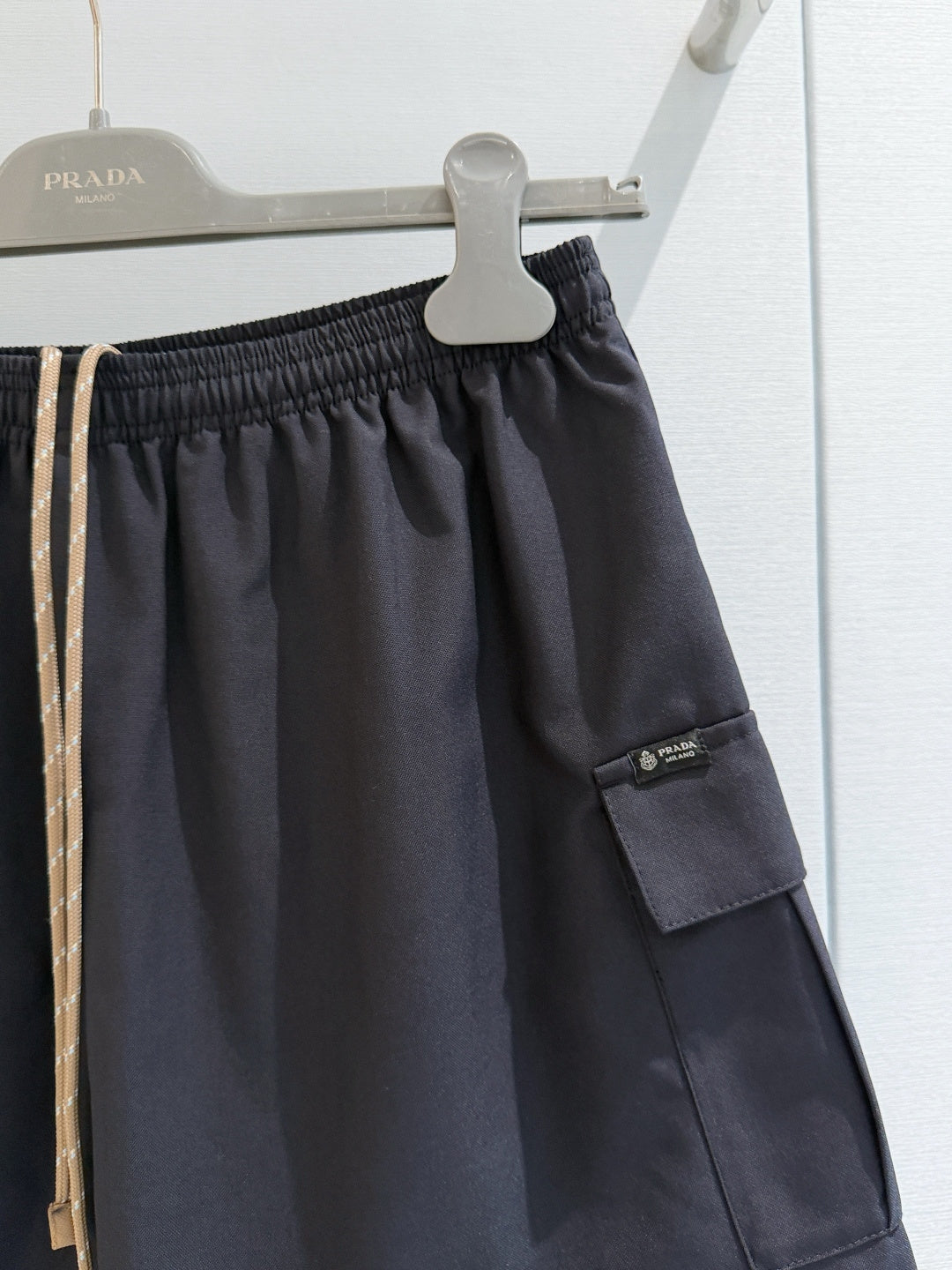 PRADA 26S CARGO SHORTS STYLE 957