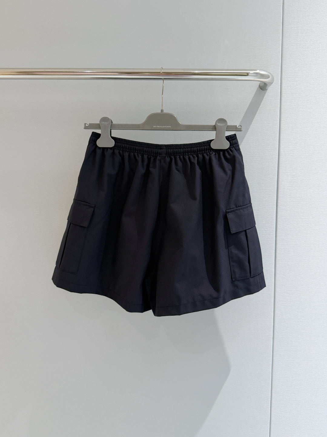 PRADA 26S CARGO SHORTS STYLE 957