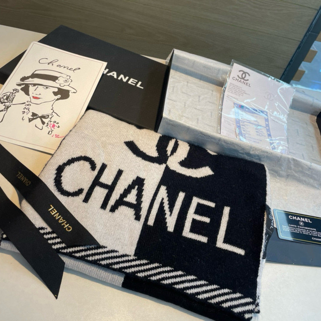 CHANEL 25S SCARF 180 IN CASHMERE 932415